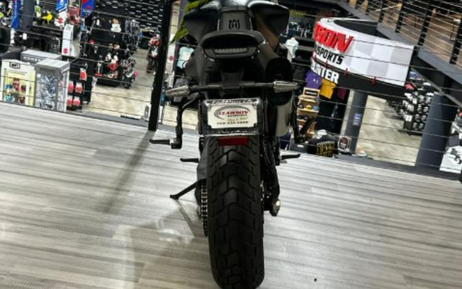 2025 Husqvarna Svartpilen 801