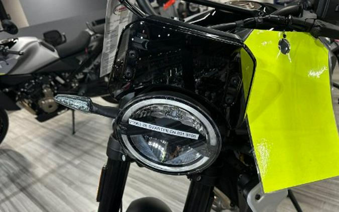2025 Husqvarna Svartpilen 801
