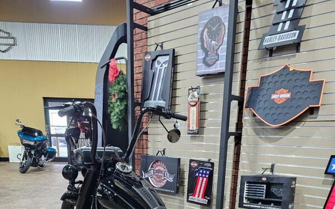 FLHCS 2024 Heritage Classic 114