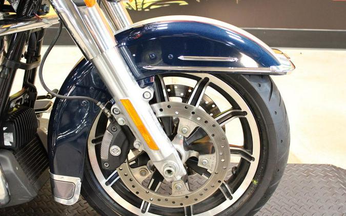 2022 Harley-Davidson® FLHP