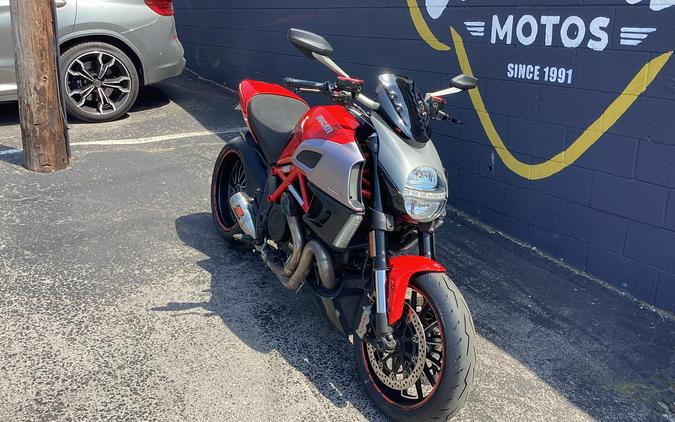 2012 Ducati DIAVEL CARBON