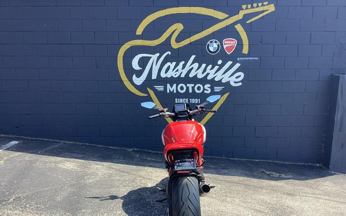 2012 Ducati DIAVEL CARBON