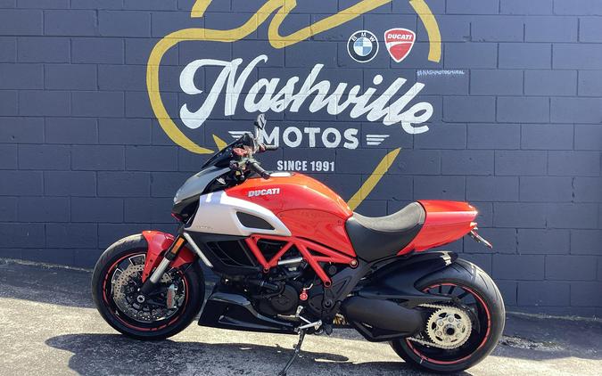 2012 Ducati DIAVEL CARBON