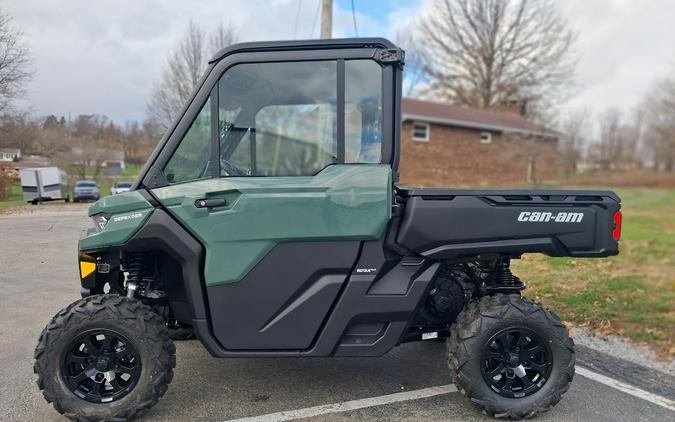2026 Can-Am Defender DPS CAB