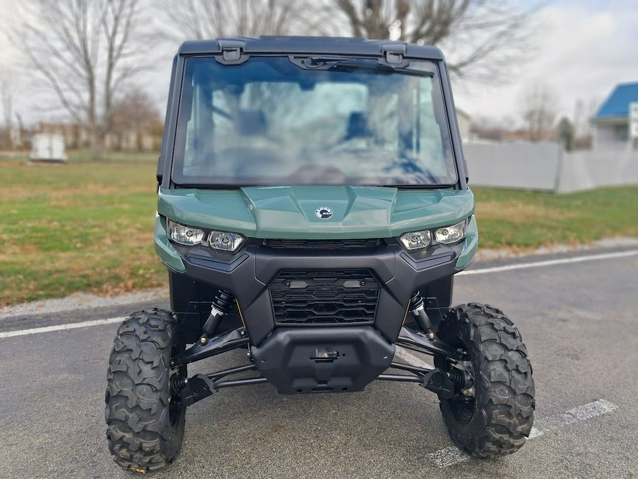 2026 Can-Am Defender DPS CAB