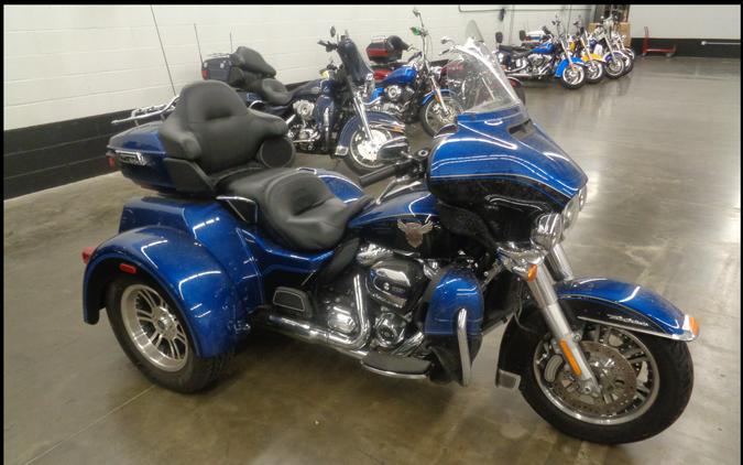 Harley-Davidson Tri Glide Ultra 115th Anniversary Edition