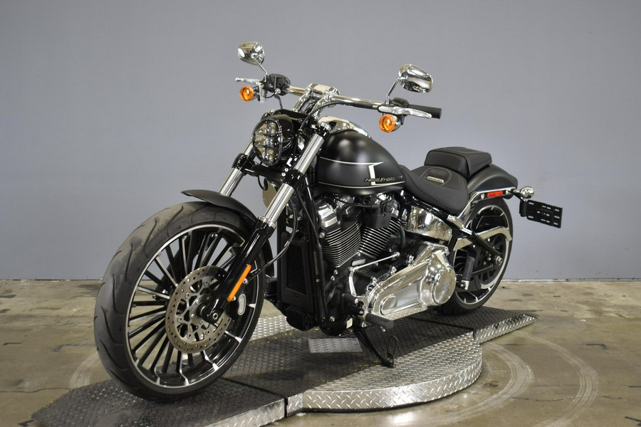 2023 Harley-Davidson Breakout Black Denim
