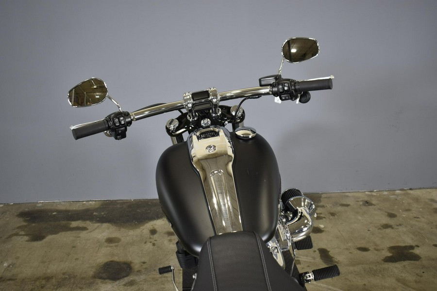 2023 Harley-Davidson Breakout Black Denim