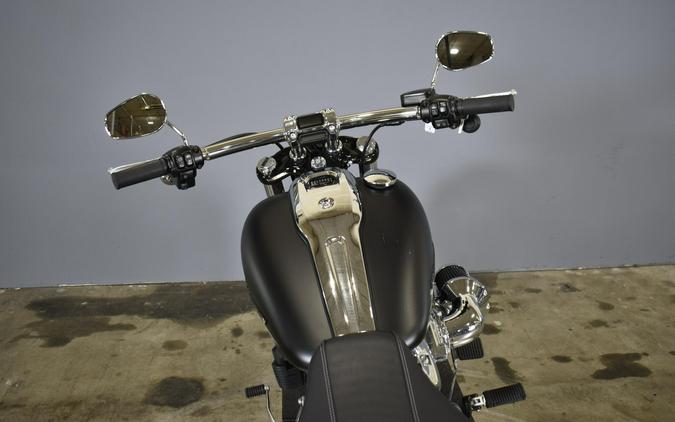 2023 Harley-Davidson Breakout Black Denim