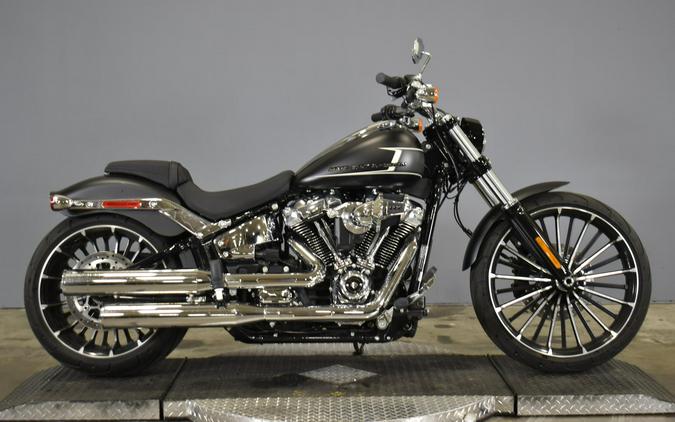2023 Harley-Davidson Breakout Black Denim