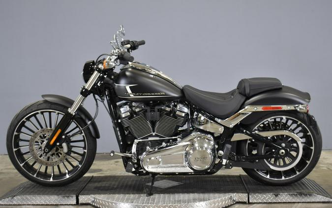 2023 Harley-Davidson Breakout Black Denim
