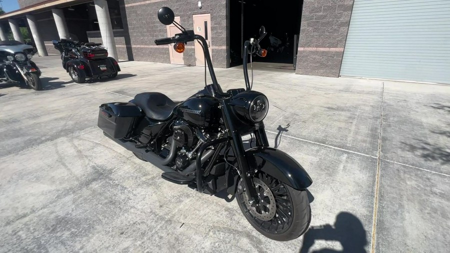 2018 Harley-Davidson® FLHRXS - Road King® Special