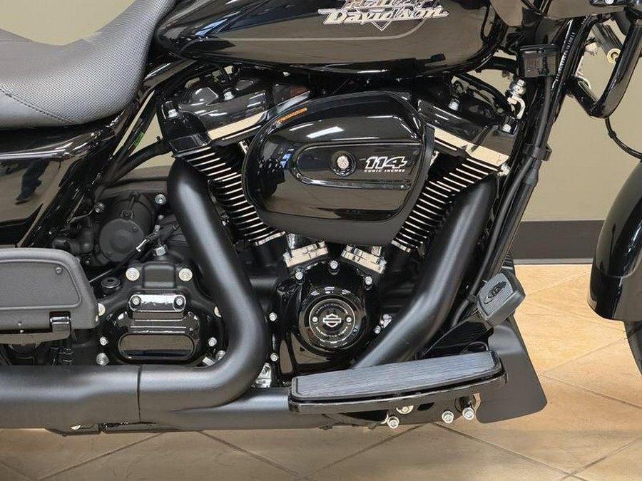 2024 Harley-Davidson® FLTRT - Road Glide® 3