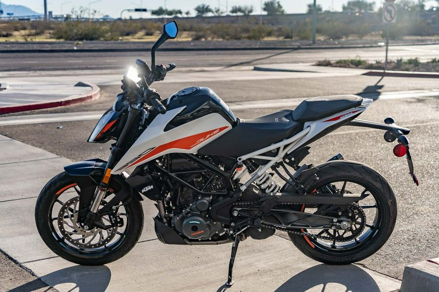 2022 KTM 390 Duke