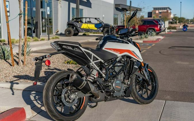 2022 KTM 390 Duke