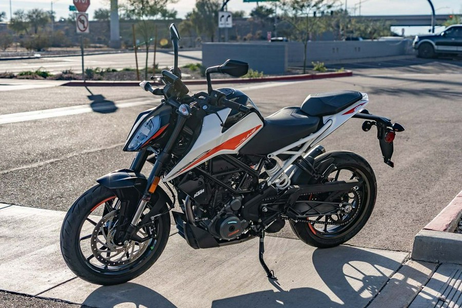 2022 KTM 390 Duke