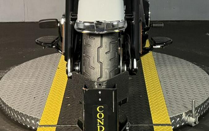 2026 Harley-Davidson® Heritage Classic® FLHC DRK BILIARD GRY