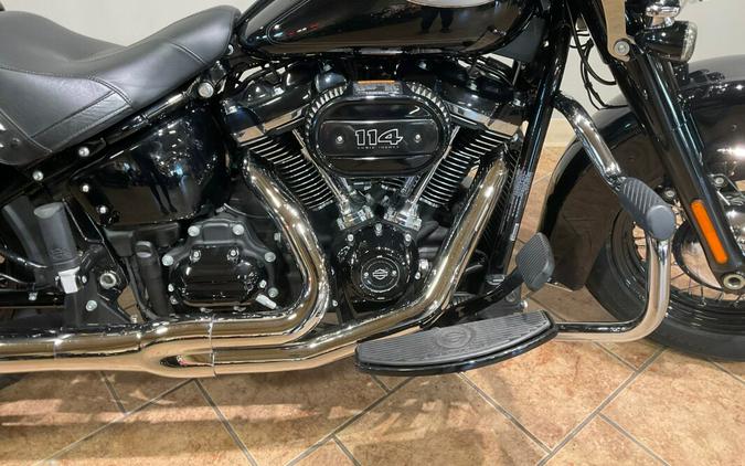 2021 Harley-Davidson Heritage Classic 114 Vivid Black FLHCS