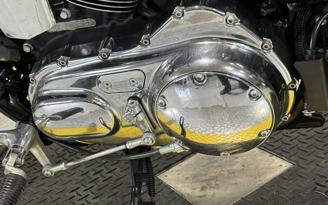 2017 Harley-Davidson® 1200 Custom Two-Tone Superior Blue/Billet Silver