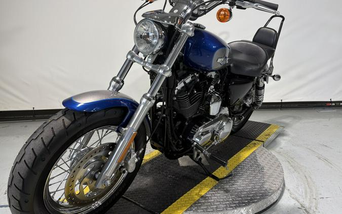 2017 Harley-Davidson® 1200 Custom Two-Tone Superior Blue/Billet Silver