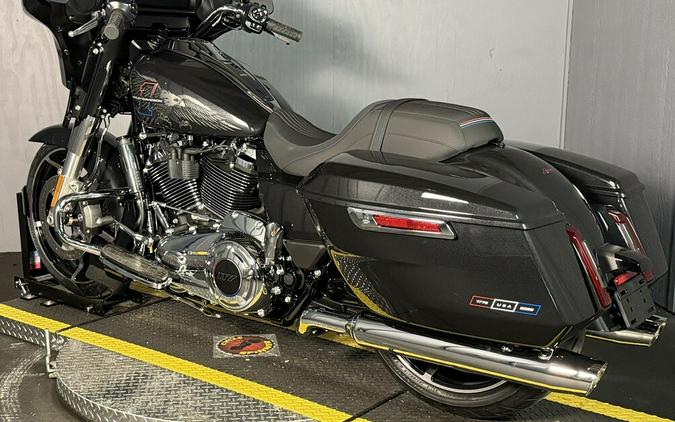 2026 Harley-Davidson® Street Glide® FLHX MIDNIGHT EMBER