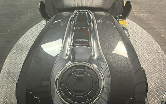2026 Harley-Davidson® Street Glide® FLHX MIDNIGHT EMBER