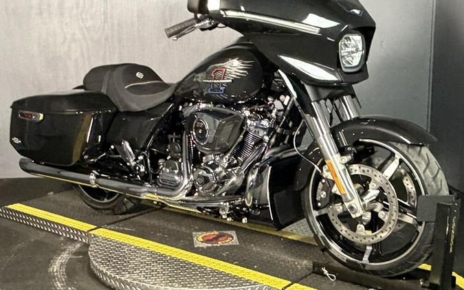 2026 Harley-Davidson® Street Glide® FLHX MIDNIGHT EMBER