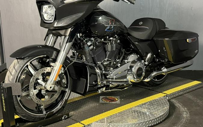 2026 Harley-Davidson® Street Glide® FLHX MIDNIGHT EMBER