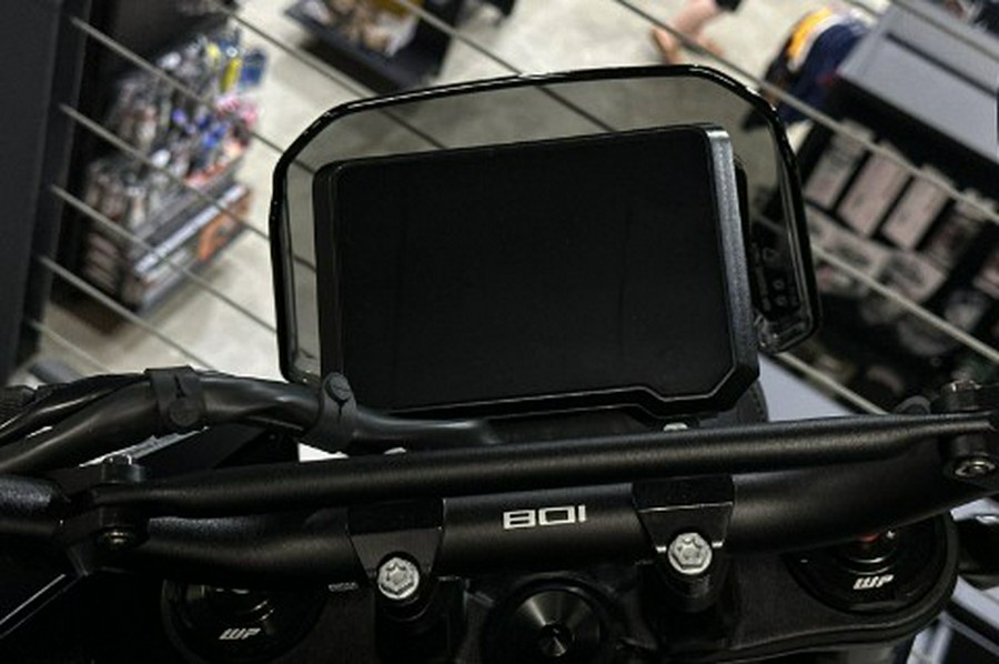 2025 Husqvarna Svartpilen 801