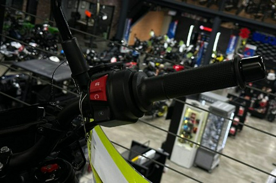 2025 Husqvarna Svartpilen 801