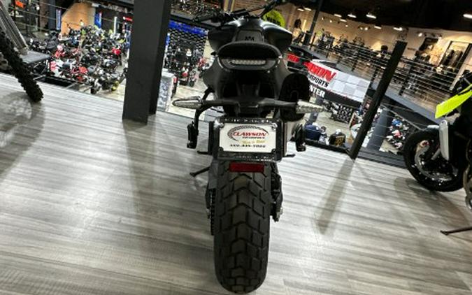 2025 Husqvarna Svartpilen 801