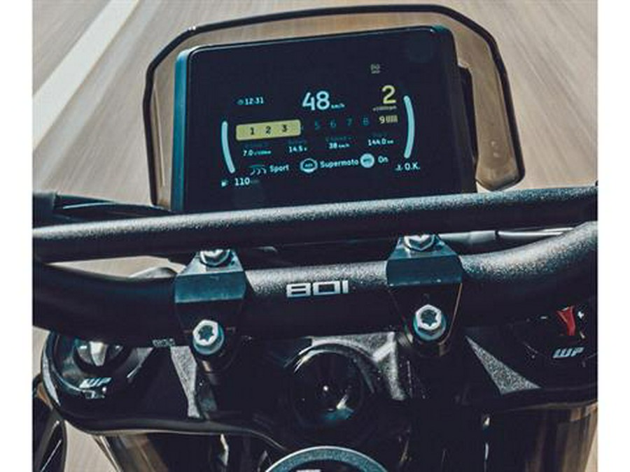 2025 Husqvarna Svartpilen 801