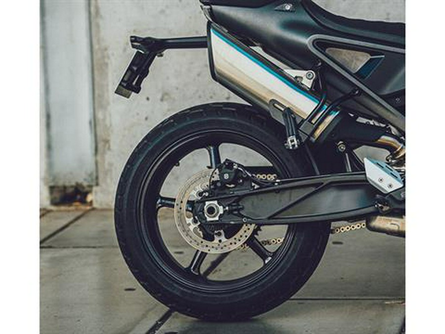 2025 Husqvarna Svartpilen 801