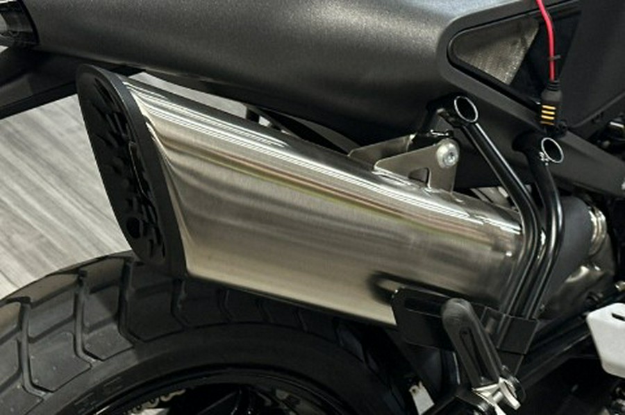 2025 Husqvarna Svartpilen 801