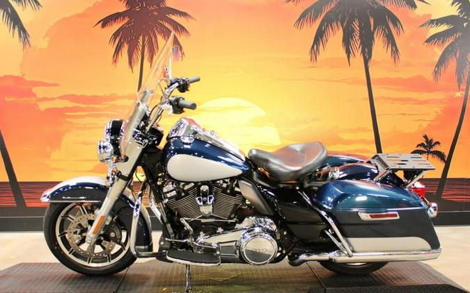 2022 Harley-Davidson® FLHP