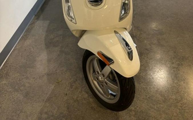 2012 Vespa LX 150 i.e.