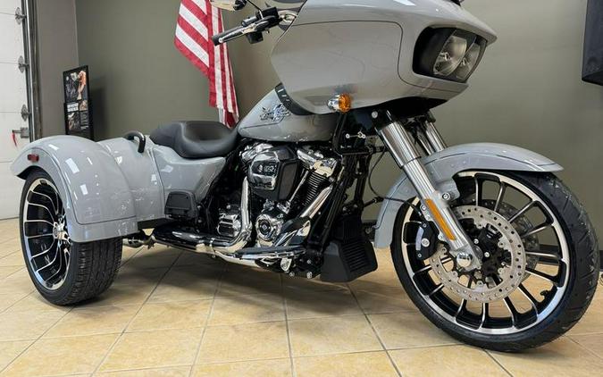 2024 Harley-Davidson® FLTRT - Road Glide® 3