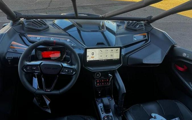 2026 Can-Am Maverick R X Rc
