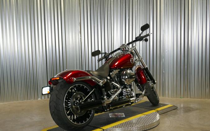 2017 Harley-Davidson Breakout Velocity Red Sunglo