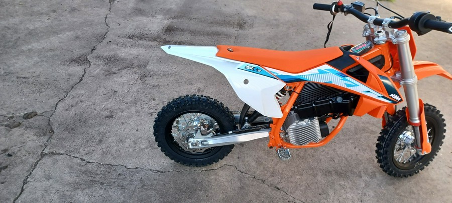 2024 KTM SX E 3