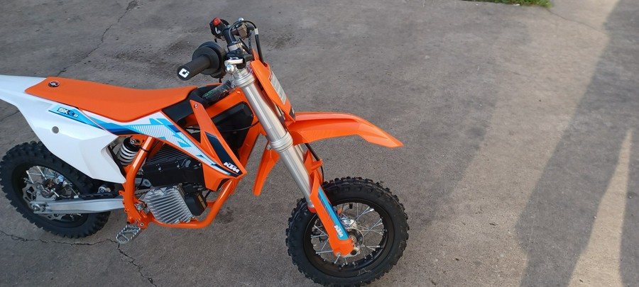 2024 KTM SX E 3