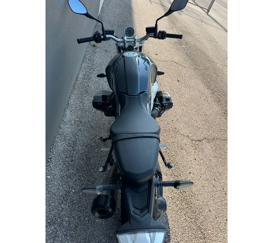 2022 BMW R nineT Pure Mineral Gray Metallic