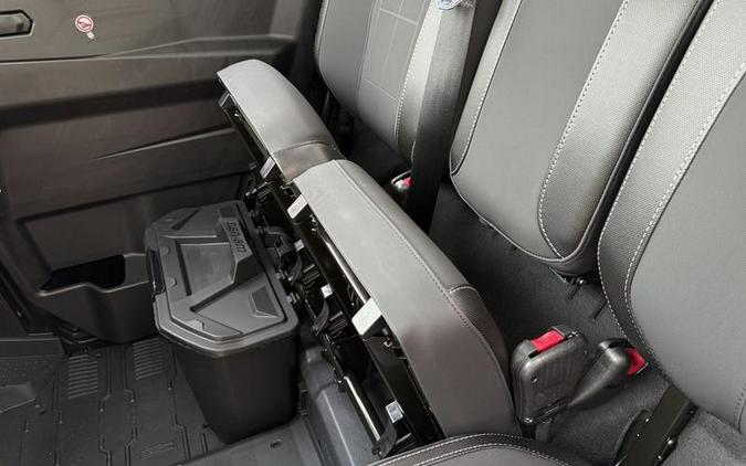 2026 Can-Am® Defender Limited HD11