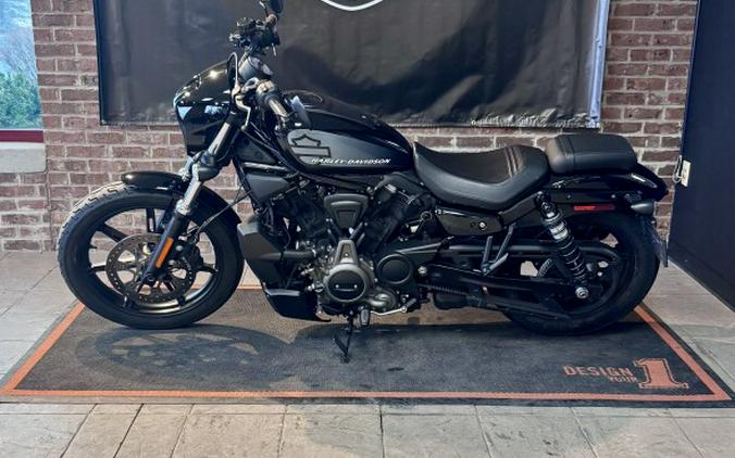 2022 Nightster RH975 Vivid Black