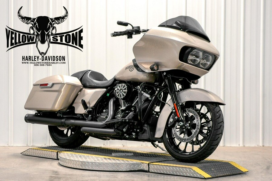 2018 Harley-Davidson Road Glide Special Hard Candy Shattered Flake