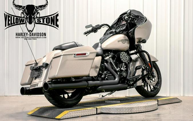 2018 Harley-Davidson Road Glide Special Hard Candy Shattered Flake