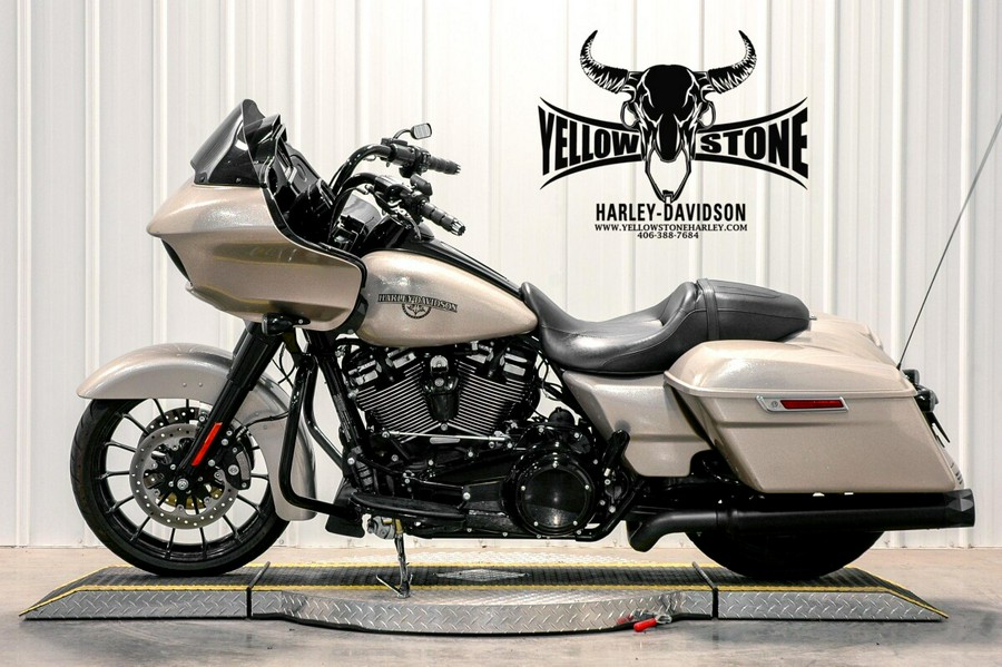 2018 Harley-Davidson Road Glide Special Hard Candy Shattered Flake