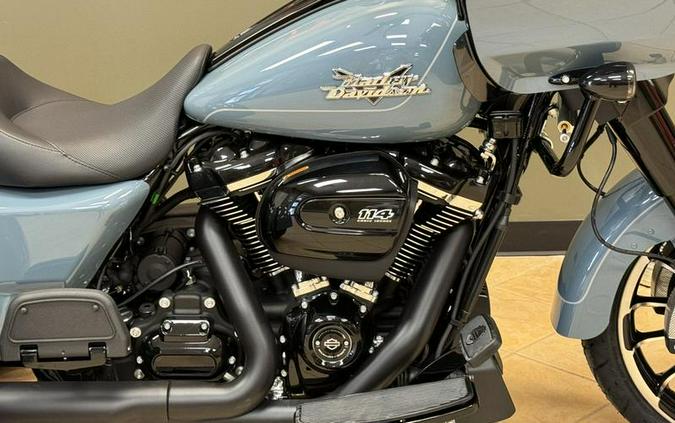 2024 Harley-Davidson® FLTRT - Road Glide® 3