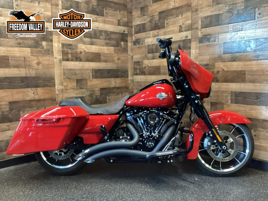 2022 Harley-Davidson Street Glide Redline Red - Black Finish FLHXS