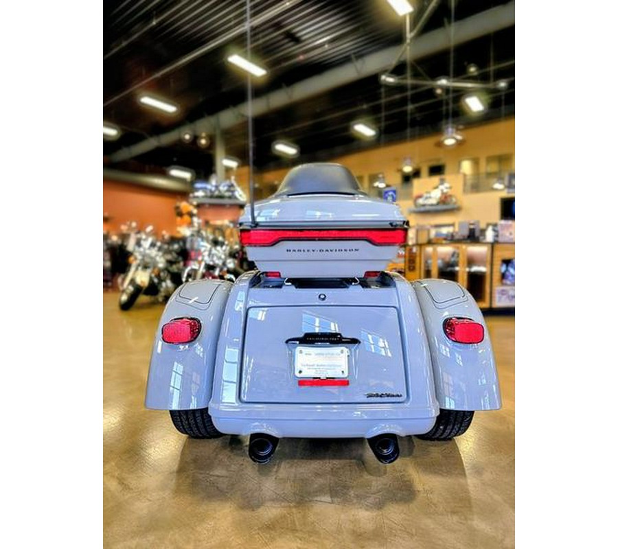 2025 Harley-Davidson® FLHTCUTG - Tri Glide® Ultra